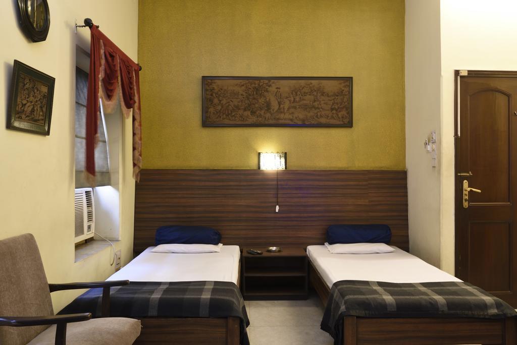 Hotel Esplanade Chambers Kalküta Dış mekan fotoğraf