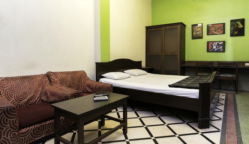 Hotel Esplanade Chambers Kalküta Dış mekan fotoğraf