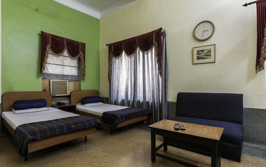Hotel Esplanade Chambers Kalküta Dış mekan fotoğraf