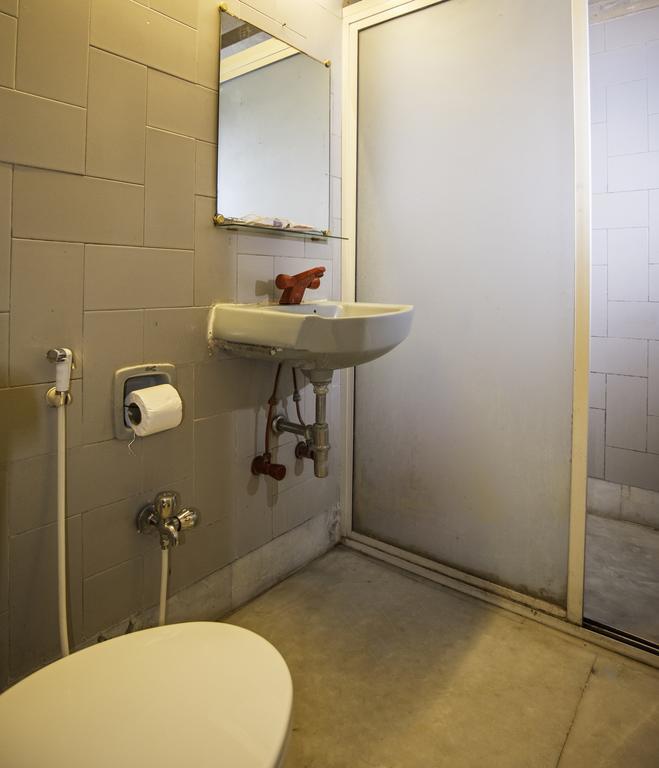 Hotel Esplanade Chambers Kalküta Dış mekan fotoğraf