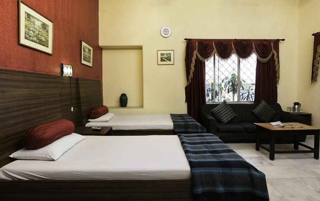 Hotel Esplanade Chambers Kalküta Dış mekan fotoğraf